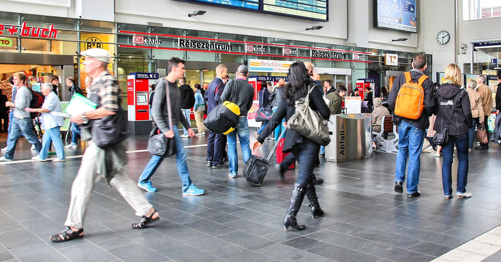 Saubere Bahnhöfe Dreck weg per WhatsApp